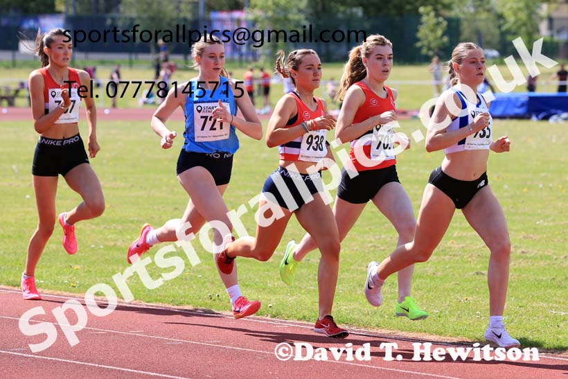 Womens Seniors and Under-20s 800 metres, 2024 North Eastern Track and Field Champs., Middlesbrough.  Photo: David T. Hewitson/Sports for All Pics